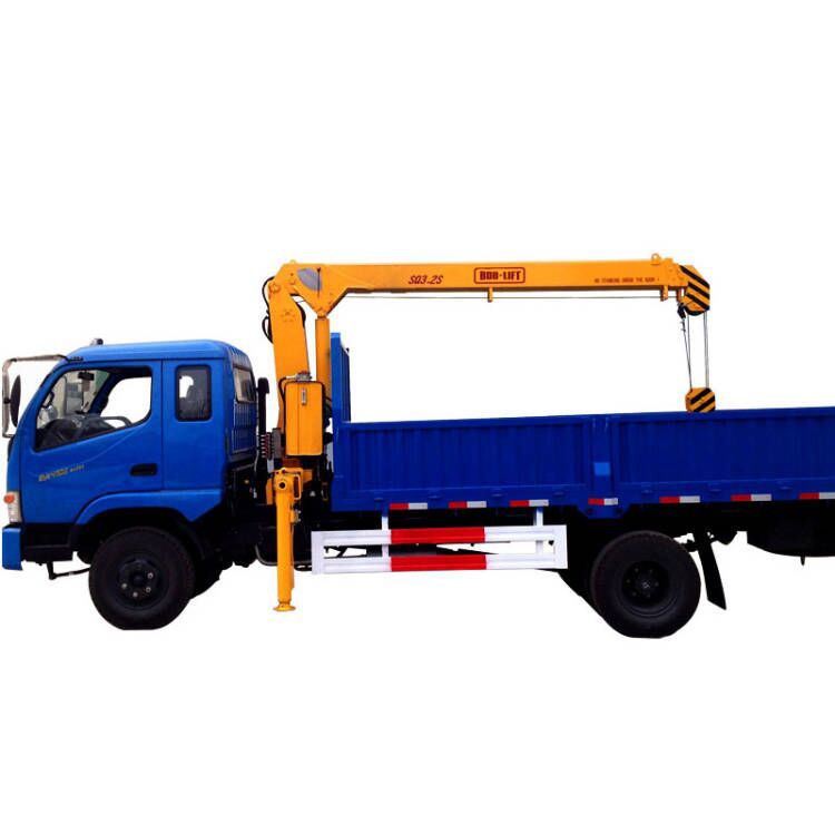 How the boom telescopic cylinder of a telescopic boom truck mounted